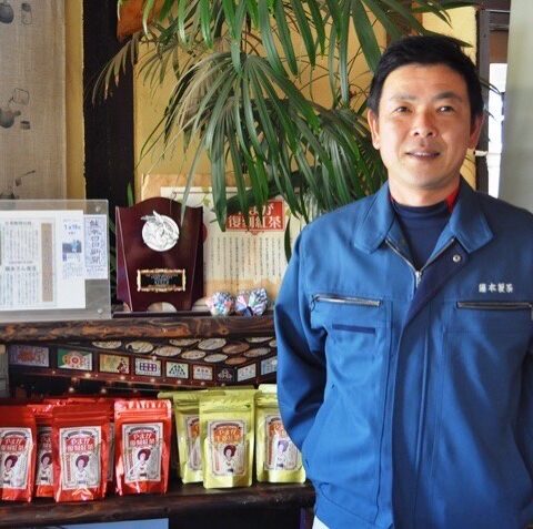 こんにちは 山鹿百年復刻紅茶どらやき大好評発売中です！